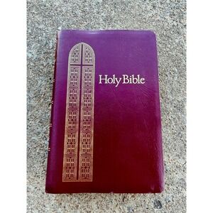 Thomas Nelson KJV Holy Bible Giant Print Red Letter Burgundy 883CBG Regency